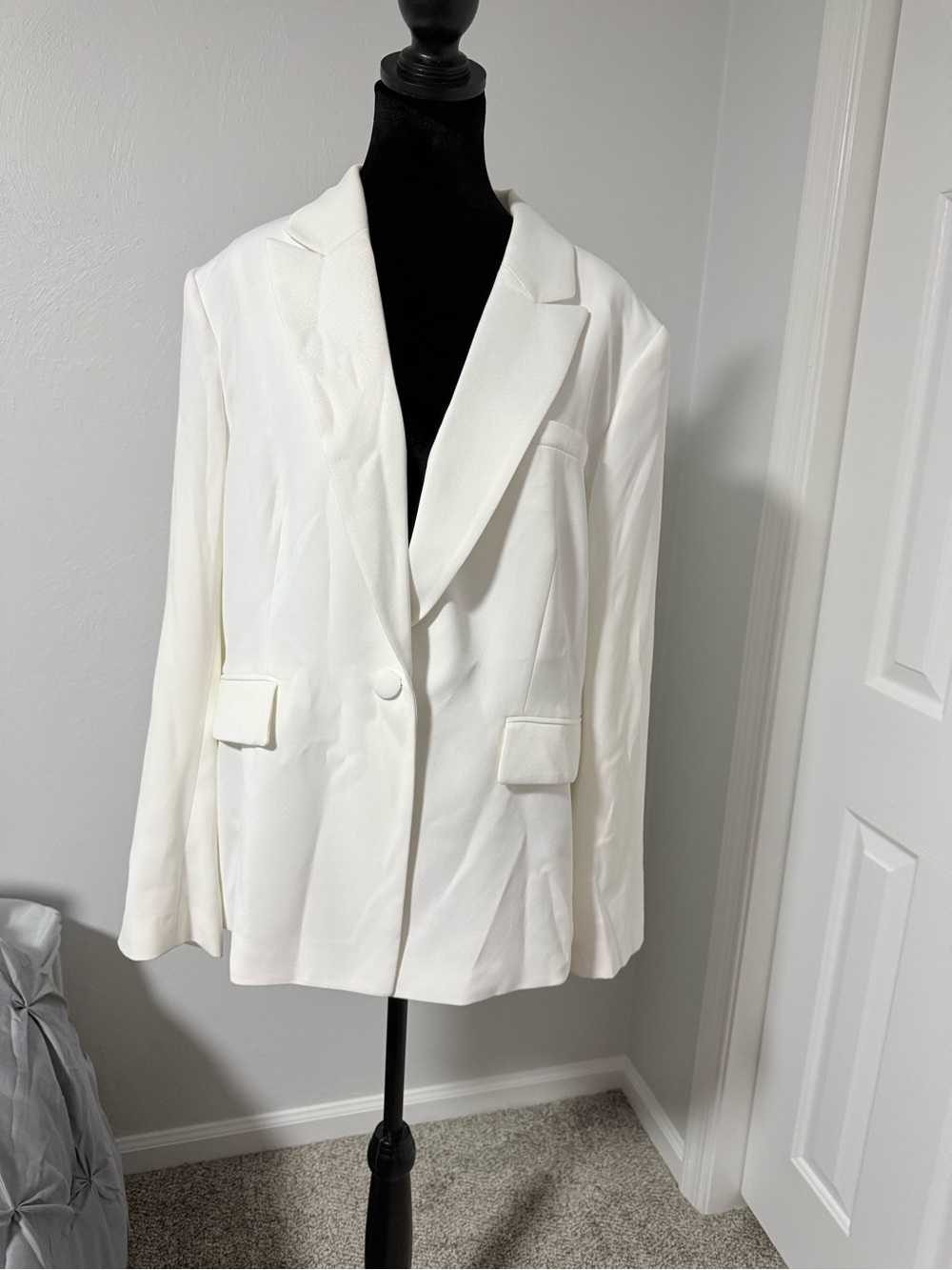 Preston & York White Single-Button Notch Lapel Blazer